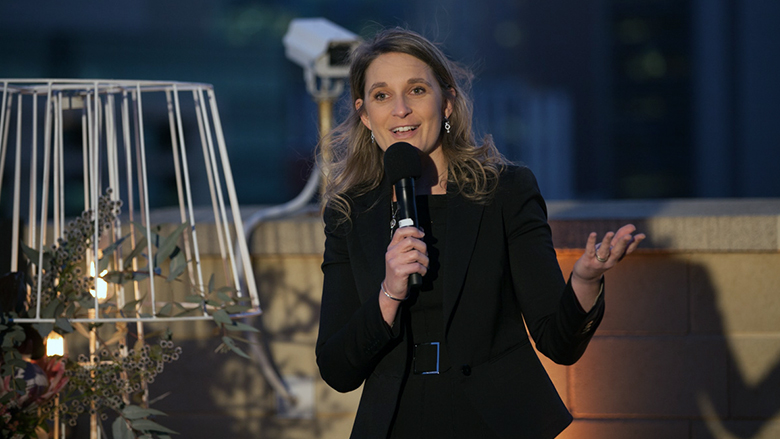 Kelly Bayer Rosmarin giving a speech