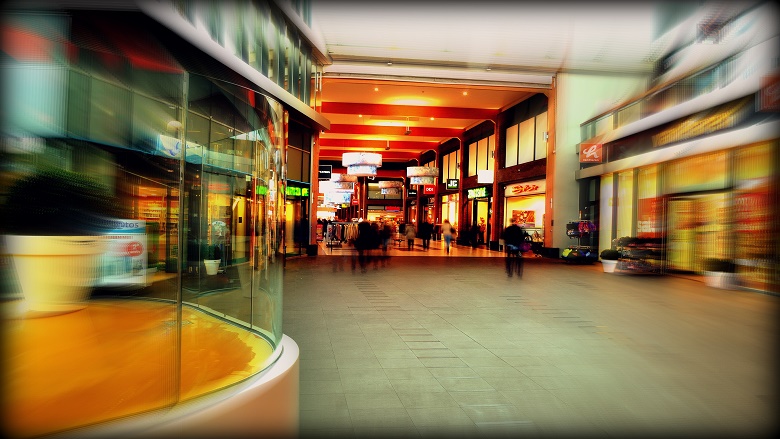 retail shopping mall