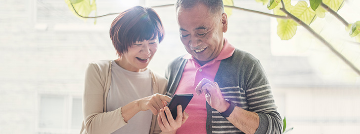 seniors with mobile phone