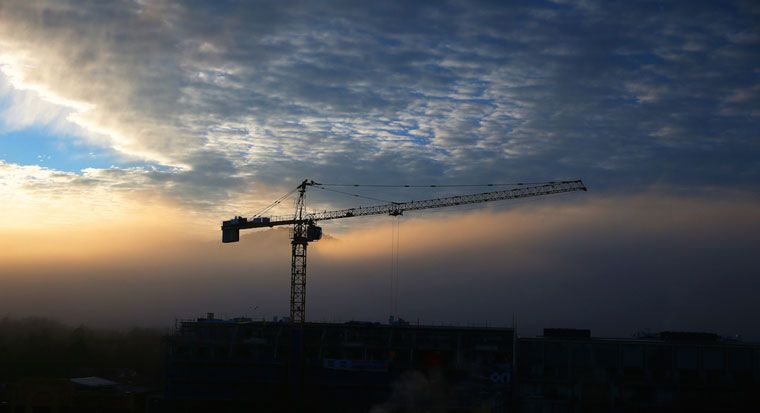 commercial building construction crane